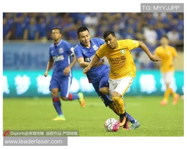 皇家加西拉索与柏斯体育队激战正酣精彩赛事引发球迷热议